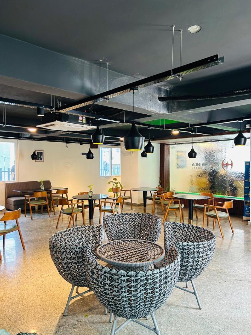 Wild Wings Premium Hotel Haidarábád Kültér fotó