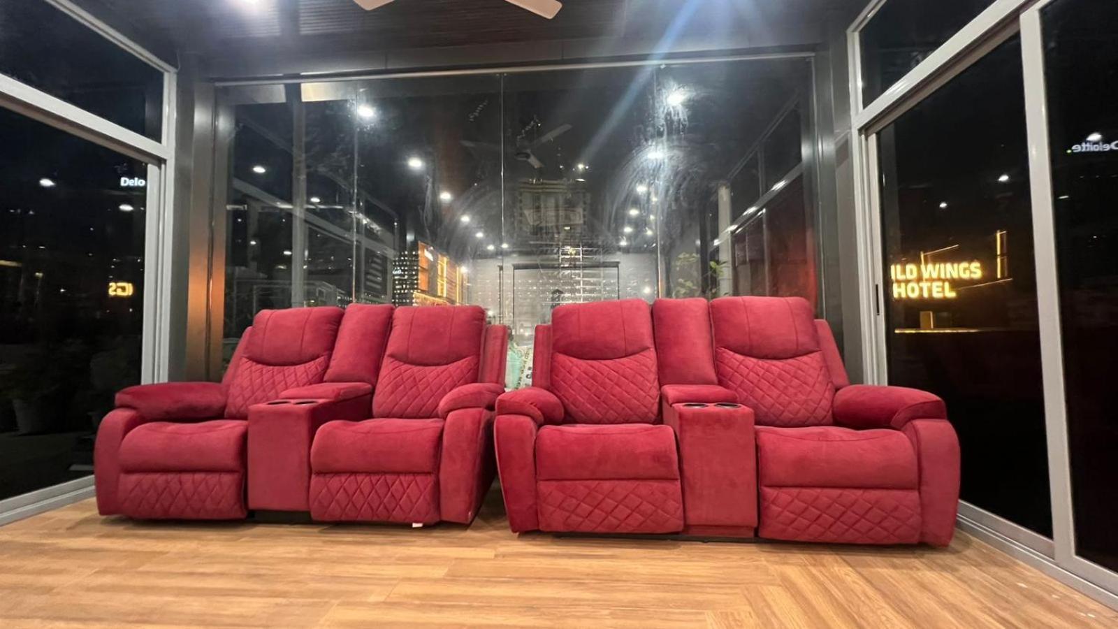 Wild Wings Premium Hotel Haidarábád Kültér fotó