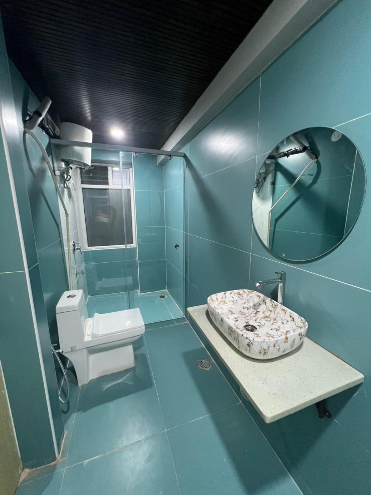 Wild Wings Premium Hotel Haidarábád Kültér fotó